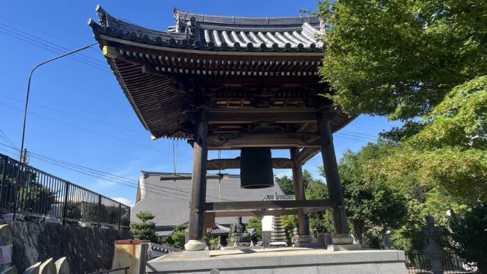 深谷山 蓮華寺　鐘楼堂