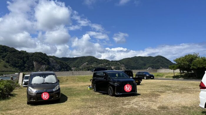 切浜海水浴場の駐車場