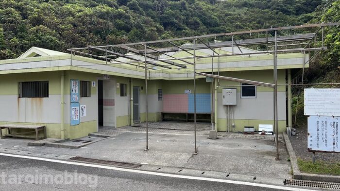 茂串海水浴場　トイレ・シャワー室